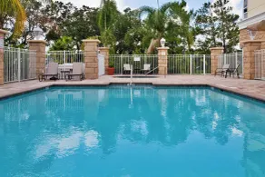 Holiday Inn Daytona Beach LPGA - Pool