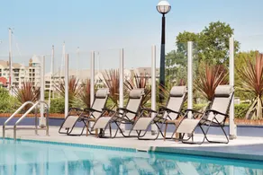 Coast Victoria Hotel & Marina by APA - Piscine