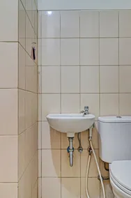 OYO Life 92735 Apartemen Tamansari Panoramic By Santuy - Salle de bain