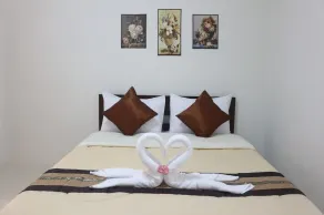 Rueangrat Hotel - Chambre