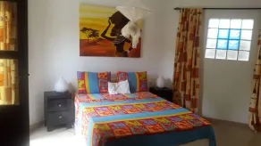 Villa keur gainde angenehm ruhig intim geräumig luftig mit einem Duft von Mango - Zimmer