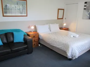 Alpine Riverside Cottages - Chambre