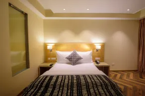 Naturevilas Sarovar Premiere Manali - Rom