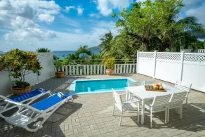 La Belle Residence Self Catering Accommodation - Basseng