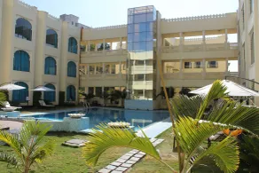 Club Mahindra Udaipur - Pool