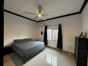 Luxury Living- Modern - Contemporary Home with Brand New Pool in Manor Park - Zimmer