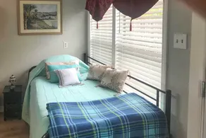 Coastal Escape w/ Yard, Walk 1 Mile to Texas A & M - Intérieur