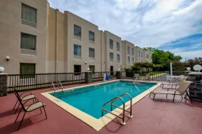 Red Roof Inn Pensacola Fairgrounds - Piscine