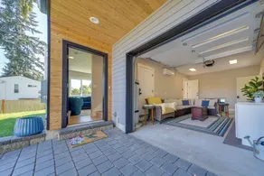 Rooftop Deck + Private Patio! West Seattle Home - Interior