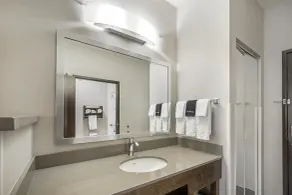 Best Western Plus Spokane North - Badezimmer
