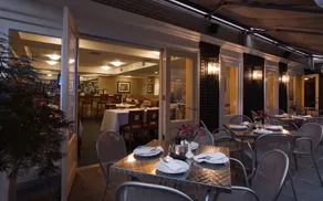 State Plaza Hotel - Restaurant