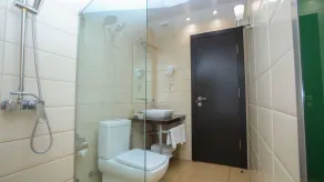 My Hotel Yerevan - Bathroom