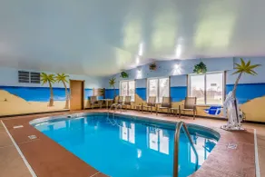 Quality Inn I-74 Batesville - Pool