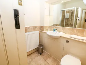 Lees Farm - Bathroom