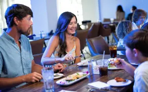 Centennial Plaza Resort Gulfport - Restaurant
