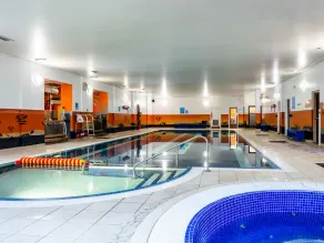 Chessington Resort Hotel - Piscina