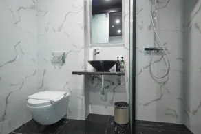 Hotel Akureyri Dynheimar - Bathroom