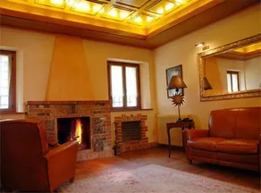 Villa Chiopris - Lobby sitting area