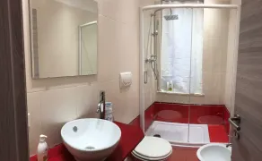 Bb Tube - Bagno