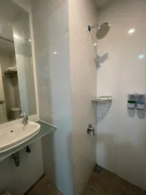 Praya Room - Bathroom