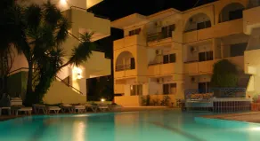 Artemis Studios - Piscine