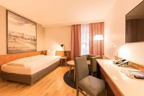 Hotel Bayerischer Hof - Chambre
