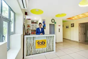 FabHotel Colors Service Apartment - Reception