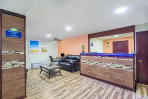 Days Inn by Wyndham Statesville - Hall