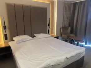 Hotel Luxor - Room