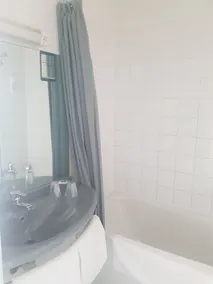 ibis budget Lorient Hennebont - Badeværelse