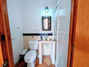 Hotel Integra Tepoztlán - Bathroom