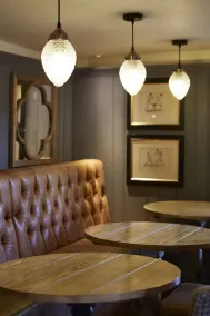 Two Brewers by Chef & Brewer Collection - Restaurante