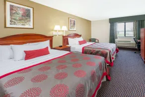 Ramada by Wyndham Columbia - Chambre