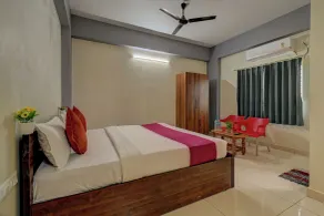 Hotel Light House Comforts - Mysore - Room