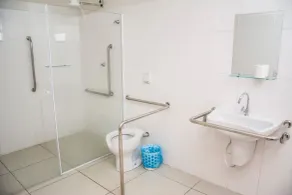 Leati's Hotel - Badezimmer