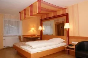 Burg-Hotel - Room