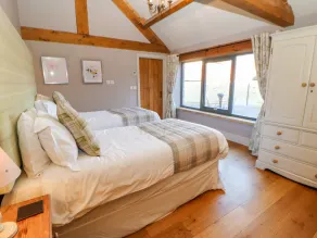 The Byre, Sedbury Park Farm - Chambre