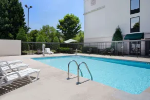 Wingate by Wyndham Garner/Raleigh South - Piscine