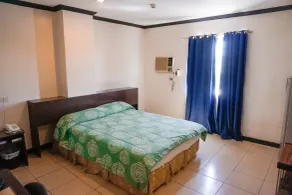 Crowne Garden Hotel - Room