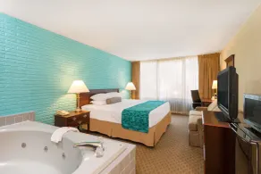 Howard Johnson by Wyndham Williamsburg - Chambre