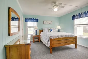 Sunny Condo - Private Ocean Isle Beach Access! - Innvendig