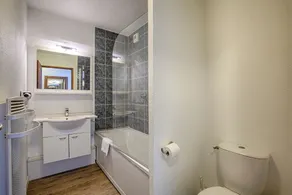 Residhotel Azurea Aix-les-Bains - Salle de bain