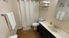O2 Suites Houma - Bathroom
