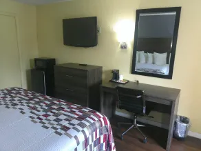 Red Roof Inn Hampton Coliseum - Room