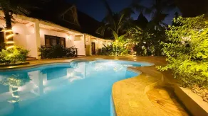 Moya Beach Hotel - Pool