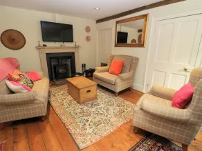 Chapel Cottage - Living area