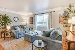 Pet Friendly: 2 Mi to Downtown Flushing - Intérieur