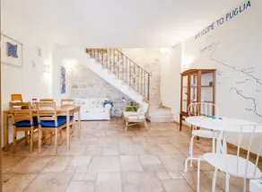 Bella Bari - Lobby