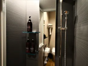 H HOTEL - Casa de banho