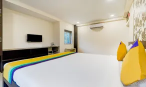 Itsy Hotels Neeranand Plaza, Bhawanipur - Room